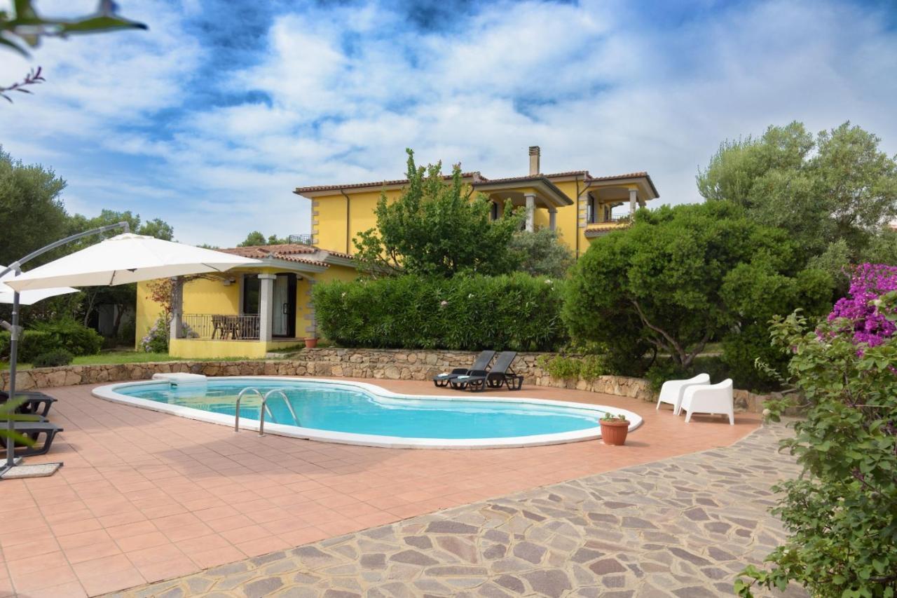 Residence Agrifoglio Monte Petrosu Exterior foto